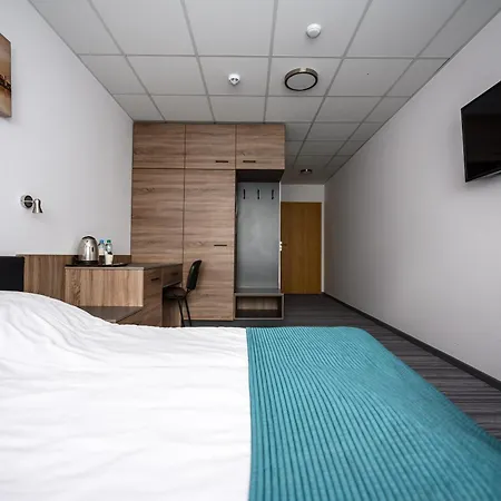 Hut Pus Spolka Akcyjna Гостевой дом 3*