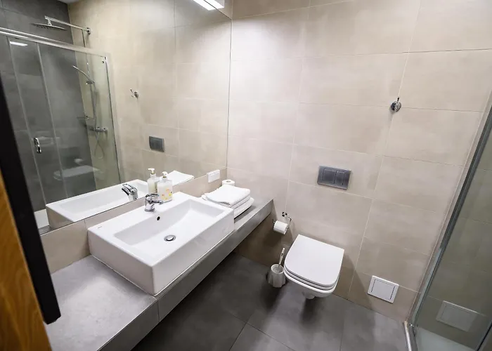 Penzion Hut Pus Spolka Akcyjna 3*